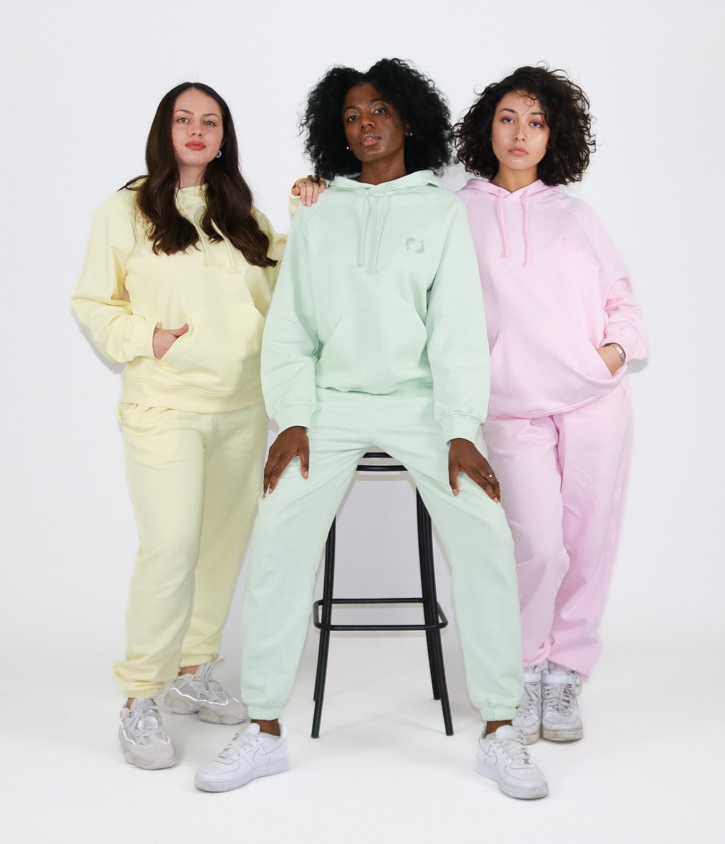 Sweat Néphélée vert avec logo Aphaïa